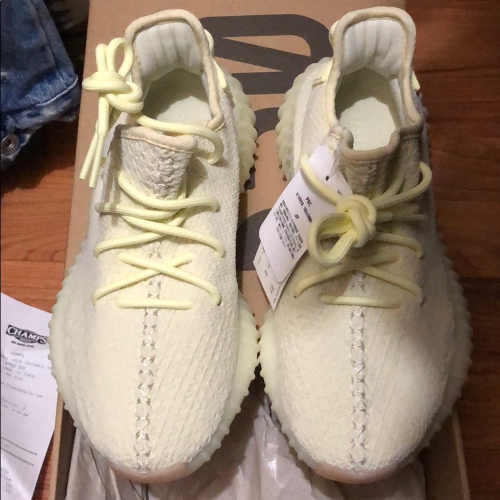 Yeezy Boost 350 V2 size 5